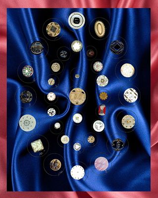 A CARD OF DIVISION ONE ASSORTED GLASS BUTTONS. 35 Small/Medium late 19th/early 20th C. assorted 