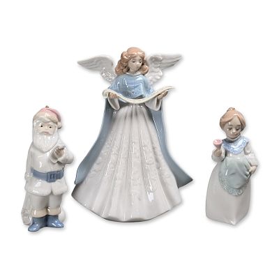 3pc Lladro Porcelain Christmas Figurines. Three Spanish porcelain figurines featuring 