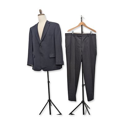 2pc Hugo Boss Super 120 Wool Jacket and Selection Trousers. The two-button blazer includes notch 
