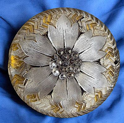A DIVISION ONE LACY GLASS BUTTON. 1 Large 19th century clear and frosted with gold accents 