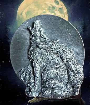 A DIVISION THREE PICTORIAL PEWTER BUTTON. 1 Large very RARE 20th C. limited edition Battersea 