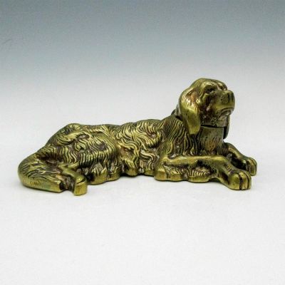 Bronze Irish Setter Dog Inkwell. Molded, detailed dog sculpture. Head lifts to inkwell. No 