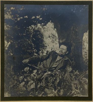 Фотогр. Бендель Эмиль. Фотопортрет Михаила Калинина. 1902 г. Фото. Размер: 11,5 х 10,5 см. Фото 