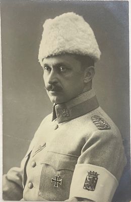 Маннергейм в форме. 1918 г. Фотооткр. Размер: 13,7 х 8,8 см. В хорошем состоянии.