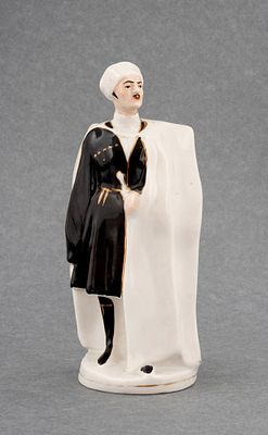 Скульптура &laquo;Джигит (Горец)&raquo;. СССР. 1960-е — 1970-е. Фарфор, роспись. Высота 