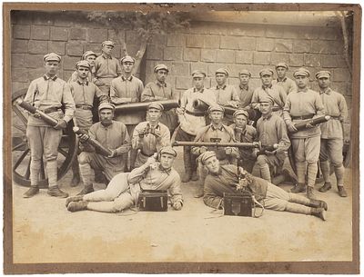 Групповая фотография &laquo;Бойцы артиллерийского дивизиона 2-й батареи&raquo;. [Б.м., 1920-е гг. 