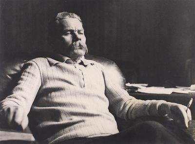 Фотография: Максим Горький в кресле / фот. Э.Н. Евзерихин. М.: 1931. Отпечаток конца 