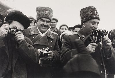 Фотография: Фронтовые фотографы на 25-летии Сталинградской битвы / фот. 