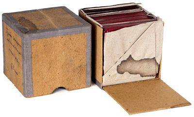 Пути западно-европейского театра. 25 диапозитивов на стекле (комплект). М.: 