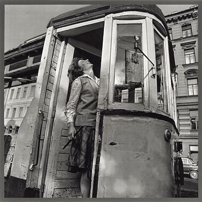 Борис Савельев. Фотография &laquo;Tram-woman&raquo;. Л., 19. Борис Савельев. Фотография 