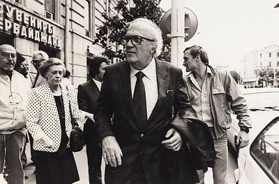 Николай Гнисюк. Фотография &laquo;Федерико Феллини и Джульетта Мазина у ресторана 