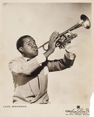 Фотография Луи Армстронг. Нью-Йорк; Чикаго: Associated Booking Corporation, 1930-е 