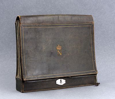 [С двумя экспертными заключениями] Портфель для бумаг с вензелем императора Наполеона 