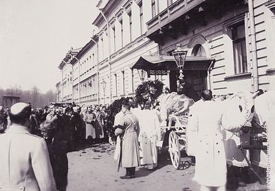 Фотография &laquo;Государь император Николай II во время церемонии прощания 