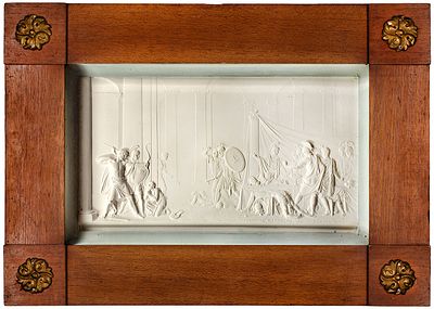 Барельеф &laquo;Одиссей убивает женихов Пенелопы&raquo; в раме красного дерева. 