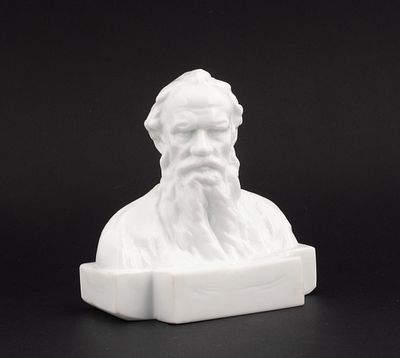 Бюст Л.Н. Толстого. Россия, Никольско-Бахметьевский завод, эскиз А.Я. Якобсон, модель 