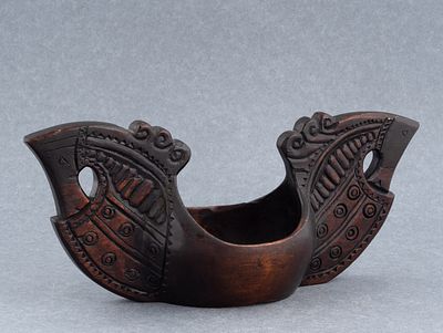 Ковш-братина с кониками. Россия, г. Сергиев Посад, мастерская В.П. Ворноскова. Начало 