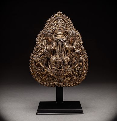 Bronze gilded Buddha statues from the Ming Dynasty. Height: 35cm, Width: 28cm, Weight: 7593g