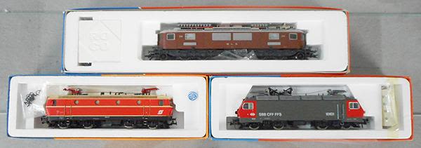 Lot 382: 3 ROCO LOCOS