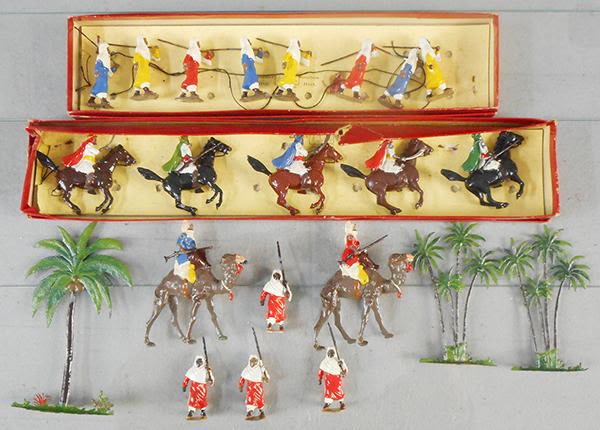 Lot 8: BRITAINS ARABS OF THE DESERT SET