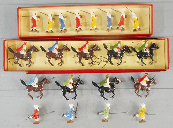 Lot 73: BRITAINS ARABS OF THE DESERT SETS