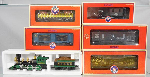 Lot 101: LIONEL TRAIN SET