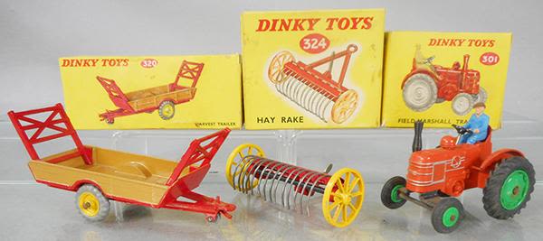 Lot 114: 3 DINKY FARM TOYS