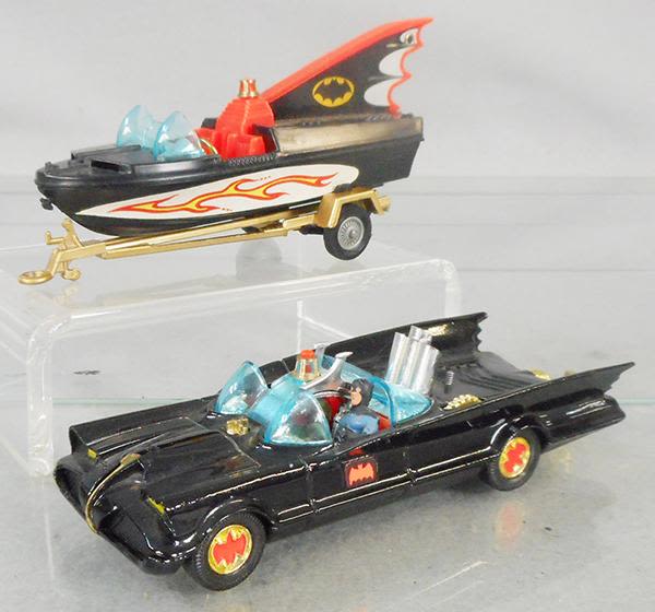 Lot 245: CORGI BATMOBILE SET
