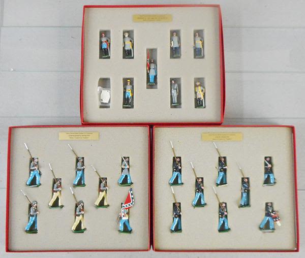 Lot 290: 3 TRADITION TOY SOLDIER SETS