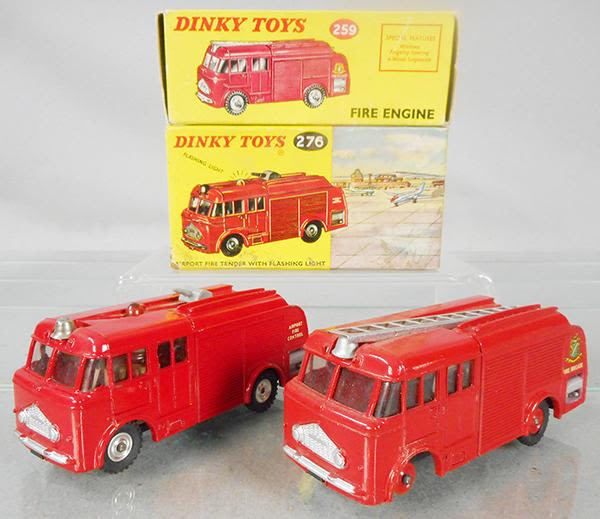 Lot 467: 2 DINKY FIRE TRUCKS