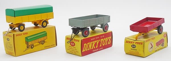 Lot 462: 3 DINKY TRAILERS