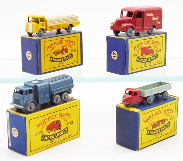 Lot 176: 4 MATCHBOX MOKOS