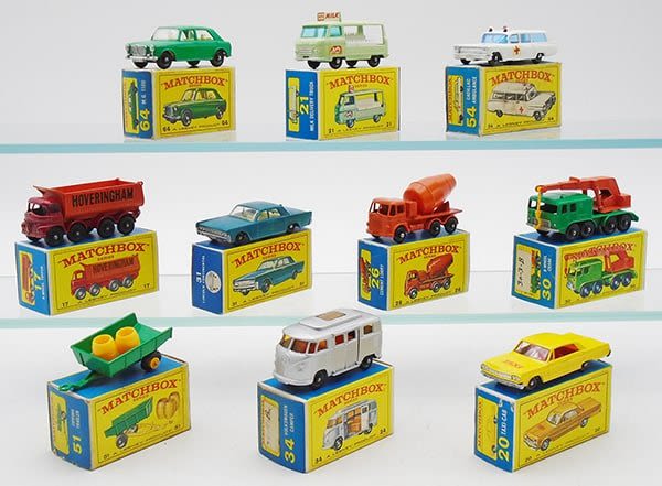 Lot 182: 10 MATCHBOX VEHICLES