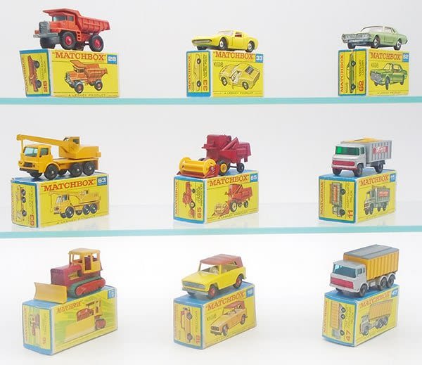 Lot 218: 9 MATCHBOX VEHICLES