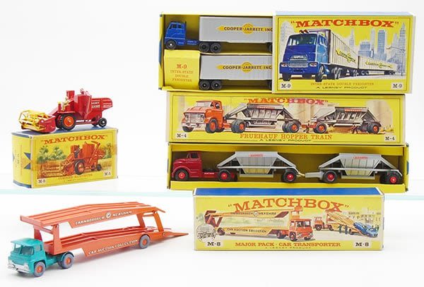Lot 244: 4 MATCHBOX MAJOR PACKS