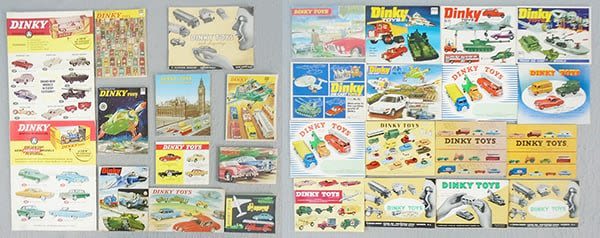 Lot 309: 28 US DINKY CATALOGS