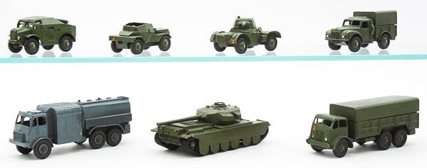 Lot 335: 7 DINKY MILITARY VEHICLES