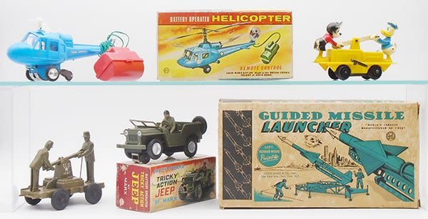 Lot 462: 5 MARX TOYS