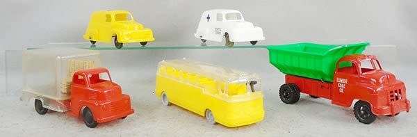 Lot 484: 5 MARX VEHICLES