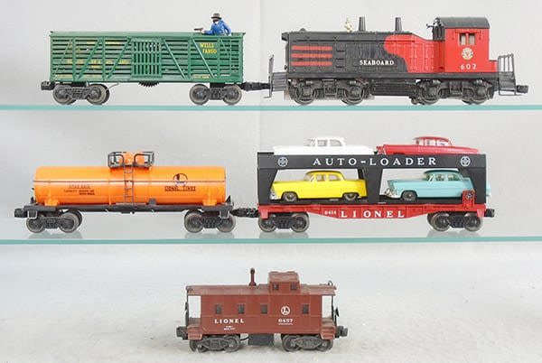 Lot 181: LIONEL TRAIN SET