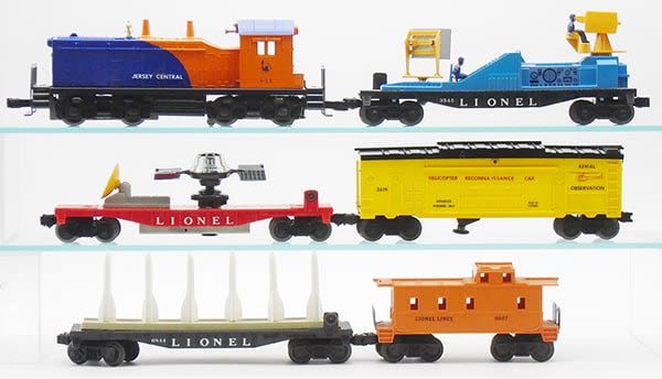 Lot 347: LIONEL TRAIN SET