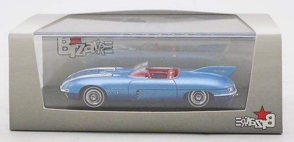 Lot 51: BIZARRE B1016 1956 PONTIAC CLUB DE MER
