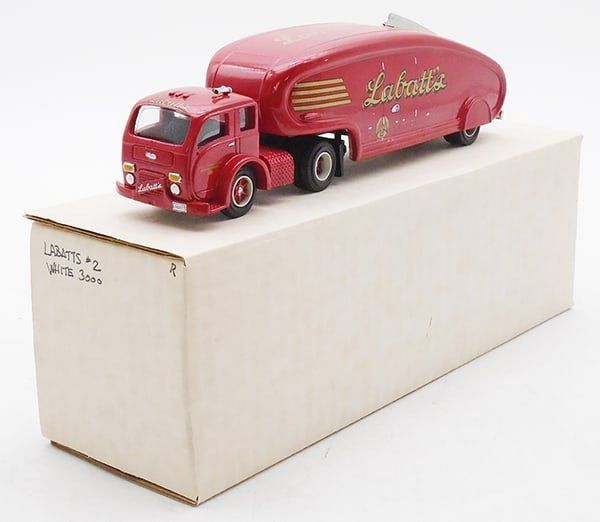 Lot 134: DE HANES MODELS USA 1953 WHITE 3000 LEBATT'S TRUCK