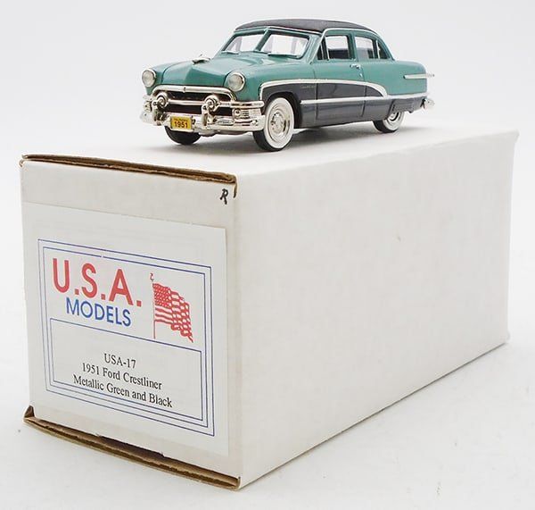Lot 473: USA MODELS #17 1951 FORD CRESTLINER