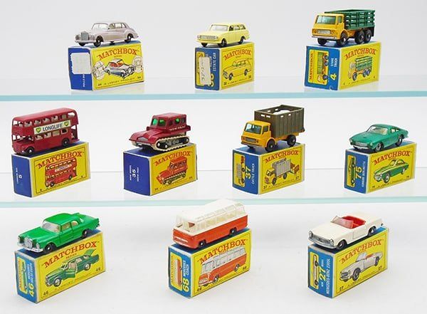 Lot 298: 10 MATCHBOX VEHICLES