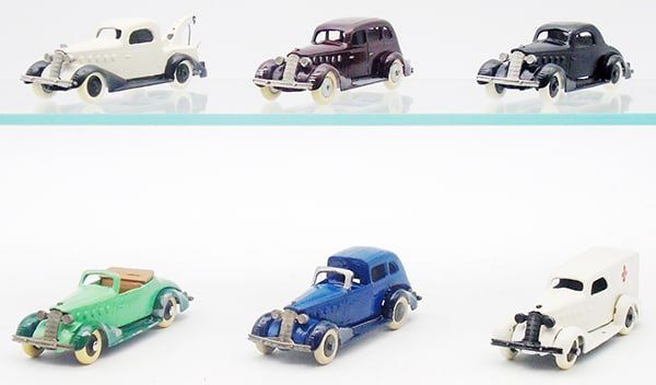 Lot 474: 6 TOOTSIETOY LASALLES