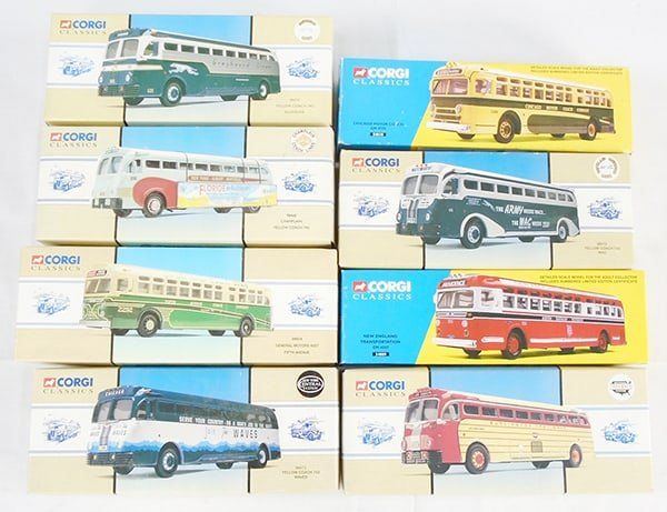 Lot 494: 8 CORGI CLASSICS BUSES