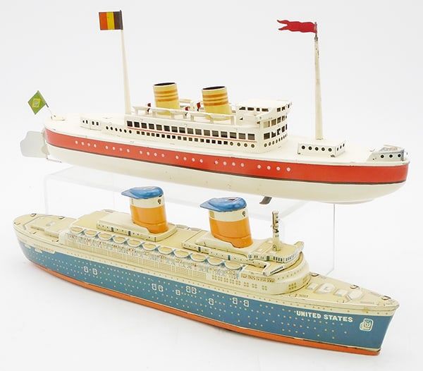 Lot 168: 2 TOY OCEANLINERS