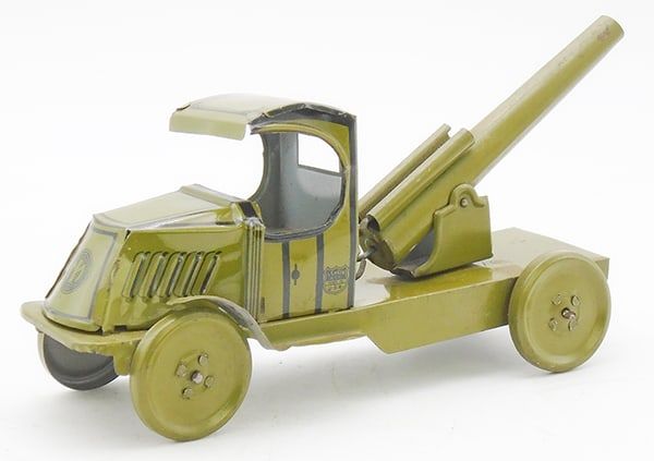 Lot 208: CHEIN 105 MACK CANNON TRUCK