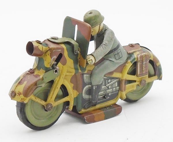 Lot 373: GERMAN ARMY MOTORCYCLE